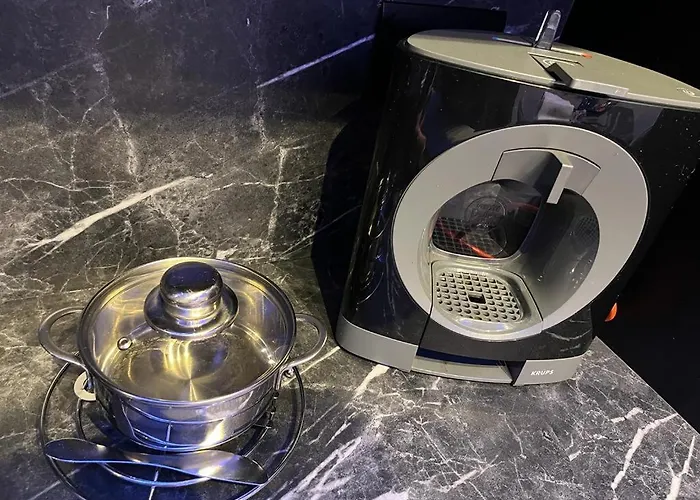 Modern 1br With 2 Balconies - Spinola & Exiles Bay Area شقة *