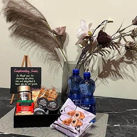 Apartament Modern 1br With 2 Balconies - Spinola & Exiles Bay Area